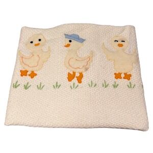 Vtg Baby Blanket Hand Woven Duckling Appliqués Embroidered White & Yellow Fringe
